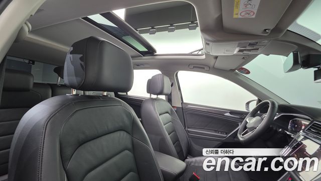 Volkswagen Tiguan 2023 — photo 26