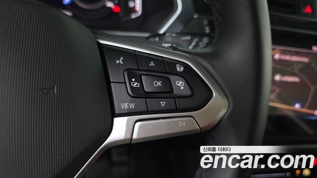 Volkswagen Tiguan 2023 — photo 30