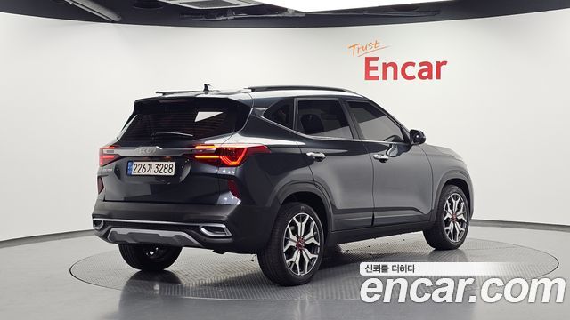 Kia Seltos 2022 — photo 2