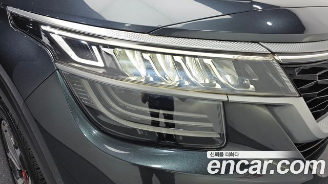 Kia Seltos 2022 — photo 8