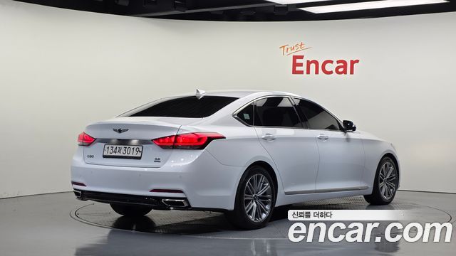 Genesis G80 2018 — photo 2