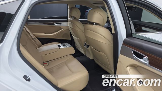Genesis G80 2018 — photo 11