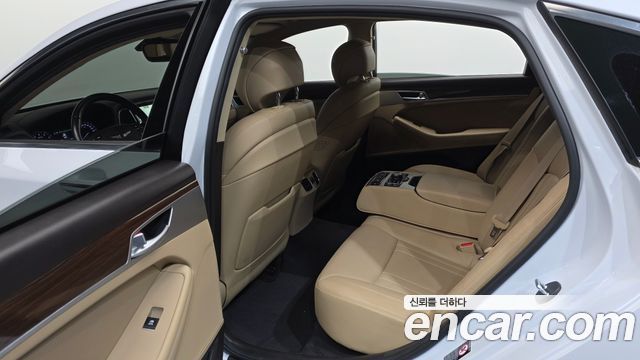 Genesis G80 2018 — photo 12