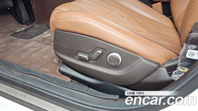 Genesis G80 2021 — photo 31