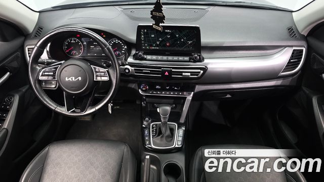Kia Seltos 2023 — photo 10