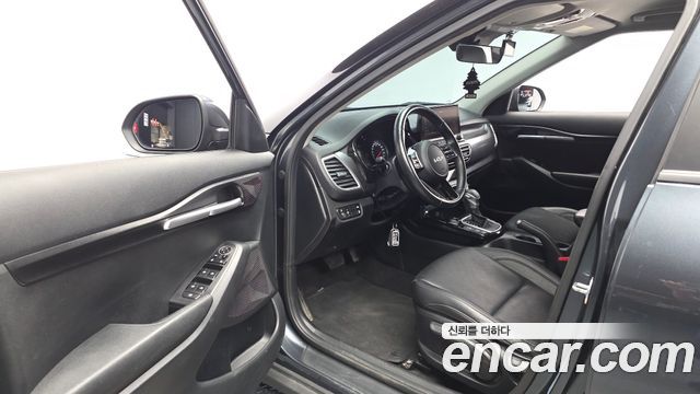 Kia Seltos 2023 — photo 13