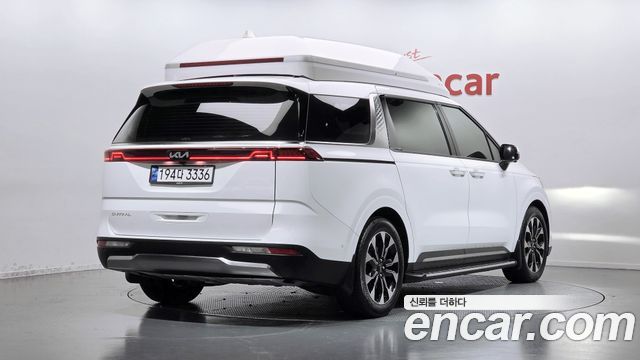 Kia Canival 2023 — photo 2