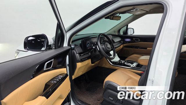 Kia Canival 2023 — photo 10