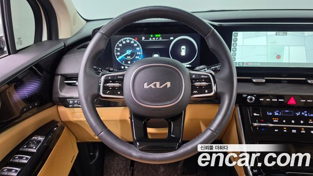 Kia Canival 2023 — photo 12