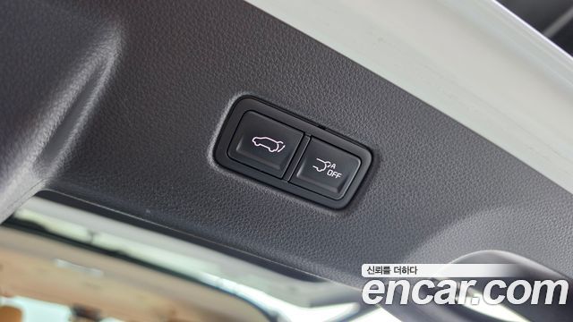 Kia Canival 2023 — photo 16