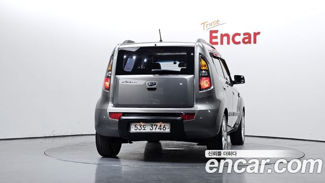 Kia Soul 2010 — photo 4