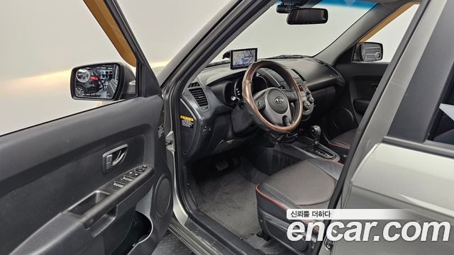 Kia Soul 2010 — photo 10