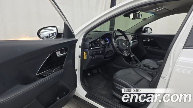 Kia Niro 2020 — photo 13
