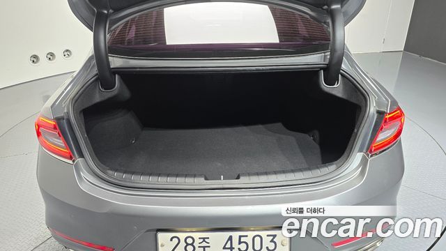 Hyundai Grandeur 2018 — photo 20