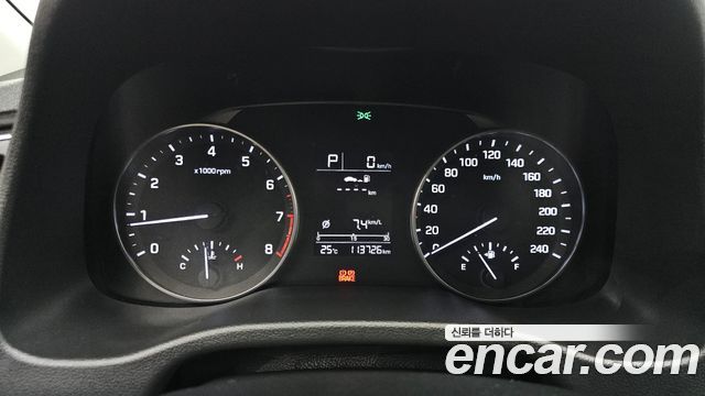 Hyundai AVANTE 2017 — photo 11