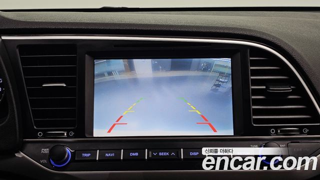 Hyundai AVANTE 2017 — photo 21