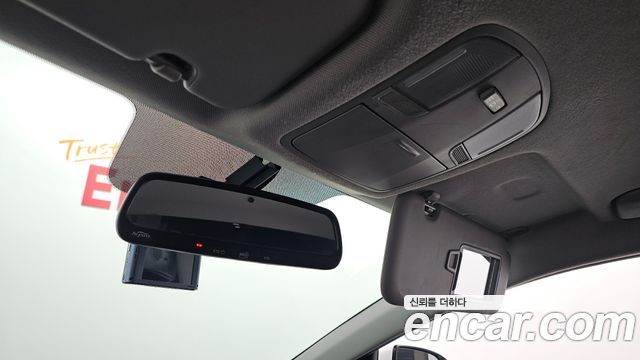 Hyundai AVANTE 2017 — photo 26