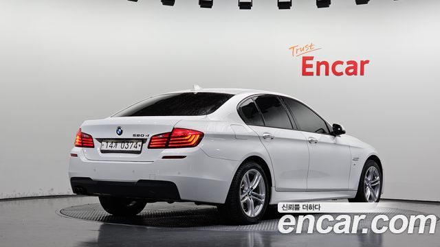 BMW 5-Series 2016 — photo 2
