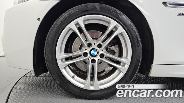 BMW 5-Series 2016 — photo 5
