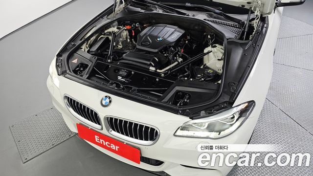 BMW 5-Series 2016 — photo 6