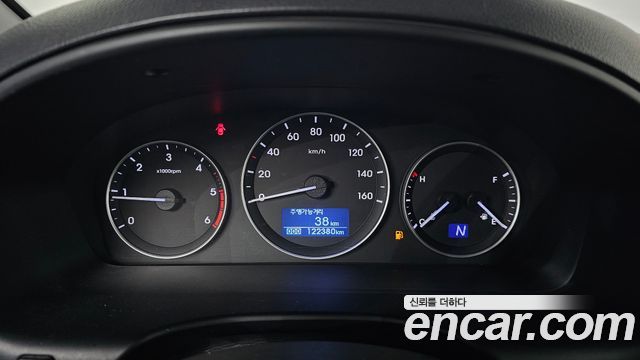 Hyundai Starex 2019 — photo 11