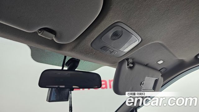 Hyundai Starex 2019 — photo 25