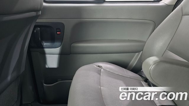 Hyundai Starex 2019 — photo 15