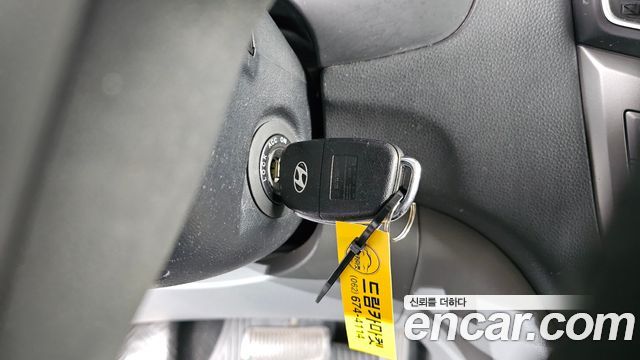 Hyundai Starex 2019 — photo 28