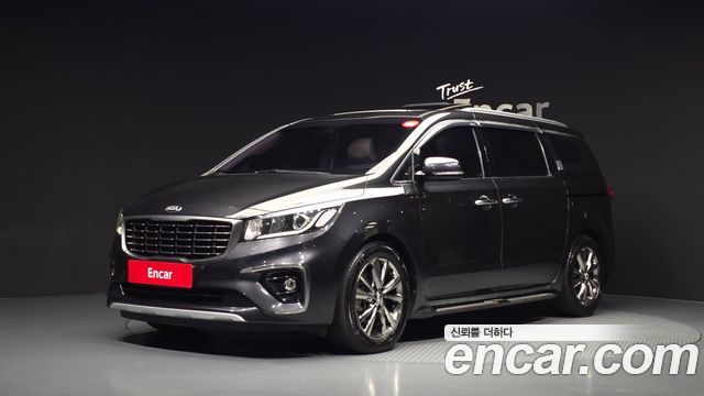 Kia Canival 2019 — photo 1