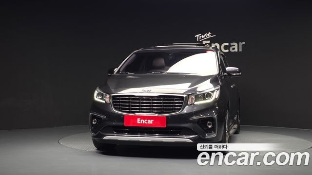 Kia Canival 2019 — photo 3