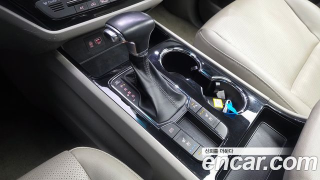 Kia Canival 2019 — photo 12