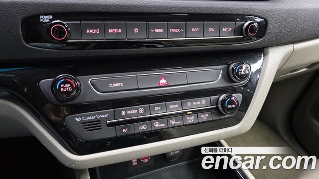 Kia Canival 2019 — photo 22