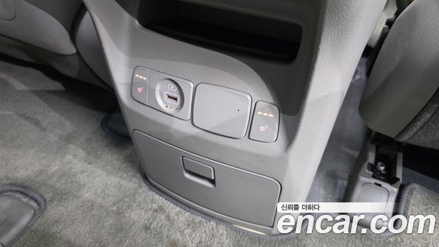 Kia Canival 2019 — photo 25