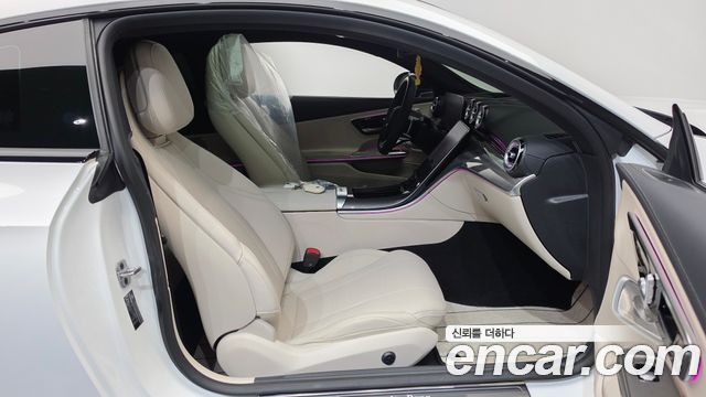 Mercedes-Benz CLE-Class 2025 — photo 16