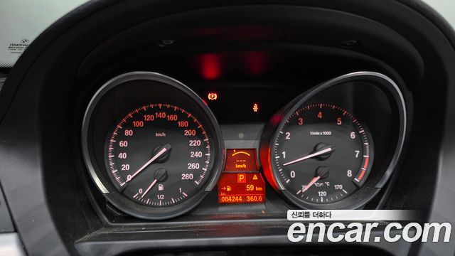 BMW Z4 2013 — photo 8