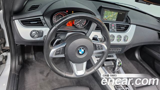BMW Z4 2013 — photo 12