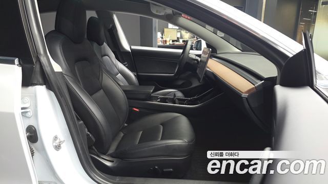 Tesla Model 3 2020 — photo 17