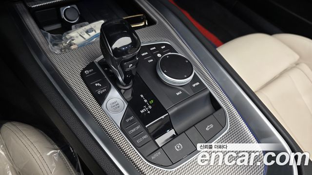 BMW Z4 2020 — photo 12