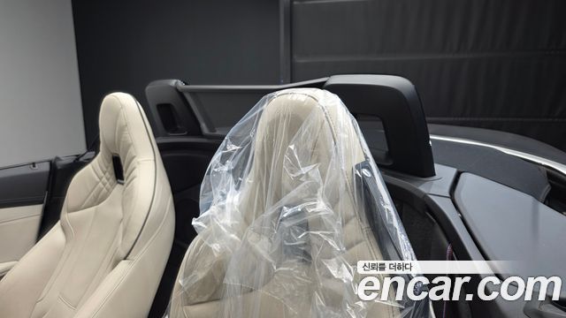 BMW Z4 2020 — photo 17