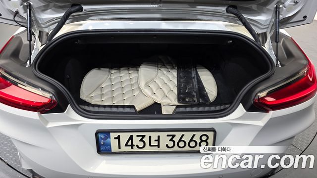 BMW Z4 2020 — photo 25