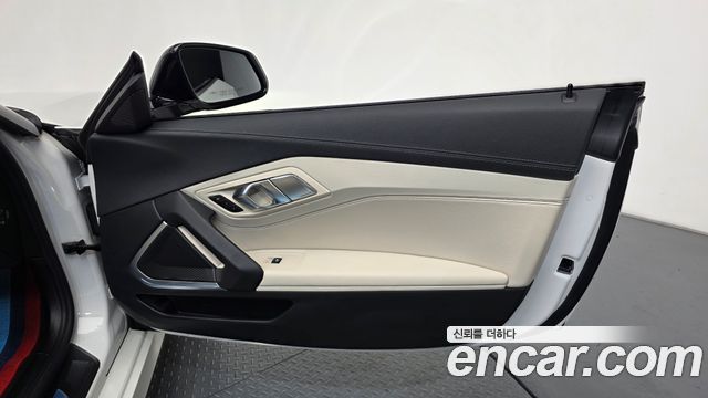 BMW Z4 2020 — photo 14