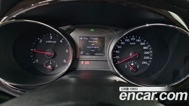 Kia Canival 2019 — photo 11