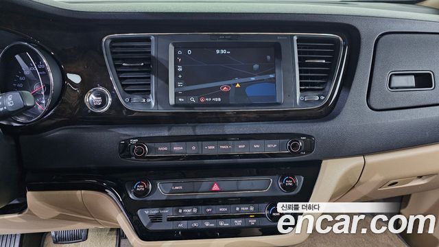Kia Canival 2019 — photo 19