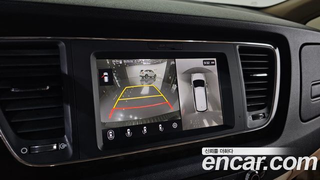 Kia Canival 2019 — photo 20