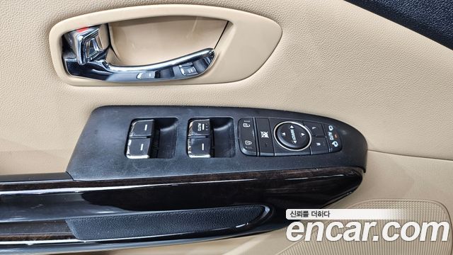 Kia Canival 2019 — photo 24