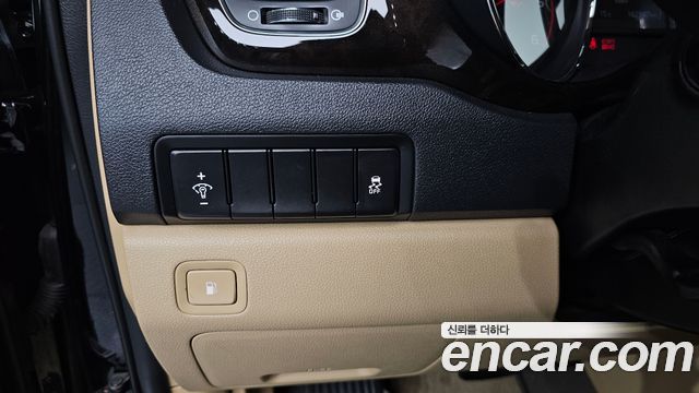 Kia Canival 2019 — photo 28