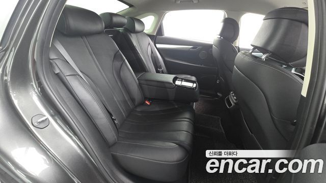 Genesis G80 2022 — photo 18