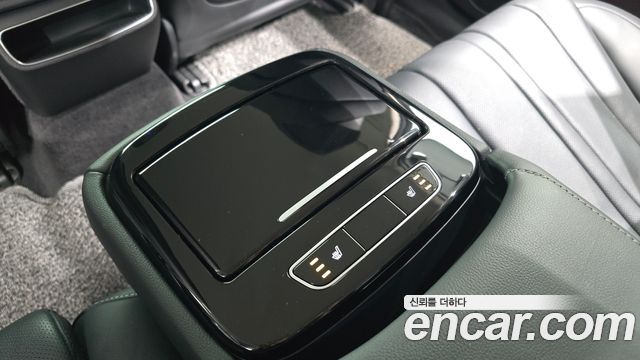 Genesis G80 2022 — photo 26