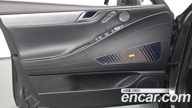 Genesis G80 2022 — photo 14