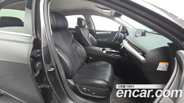 Genesis G80 2022 — photo 16